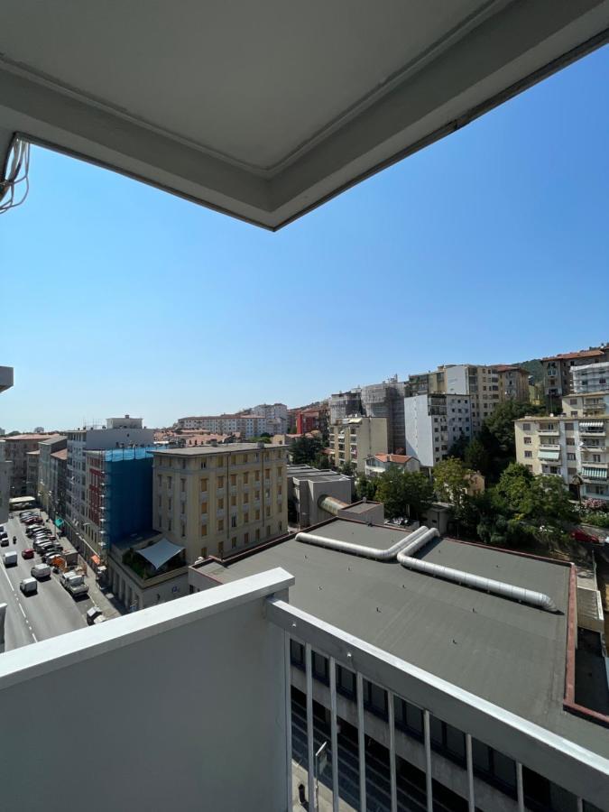 Casa Dendi Apartment ตรีเอสเต ภายนอก รูปภาพ